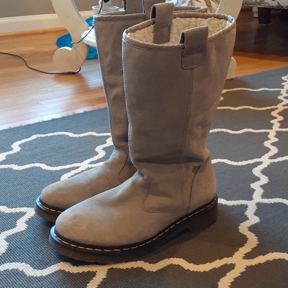 dr martens jenny boot